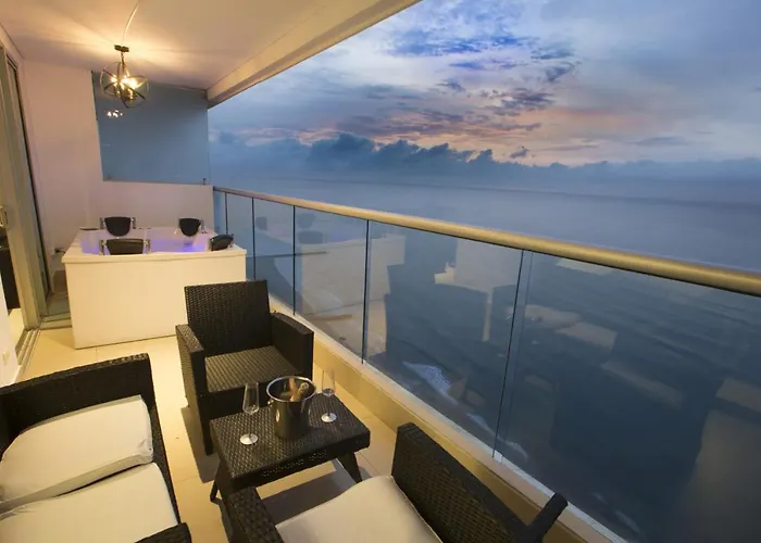 Empire Presidential Suite Private Jacuzzi