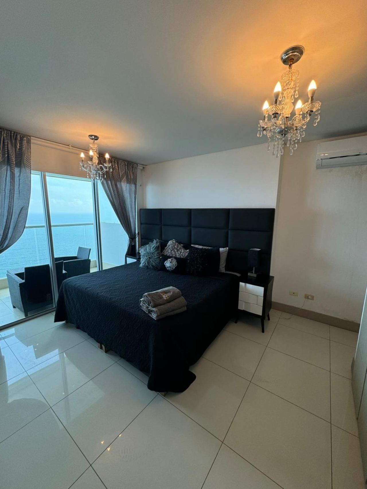 Empire Presidential Private Jacuzzi Apartamento Cartagena